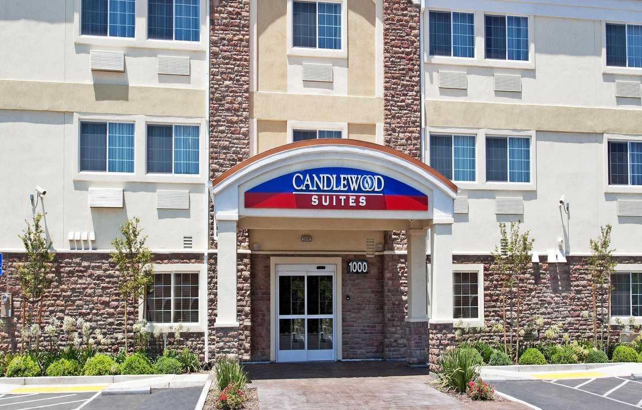 Candlewood By Ihg Hotel